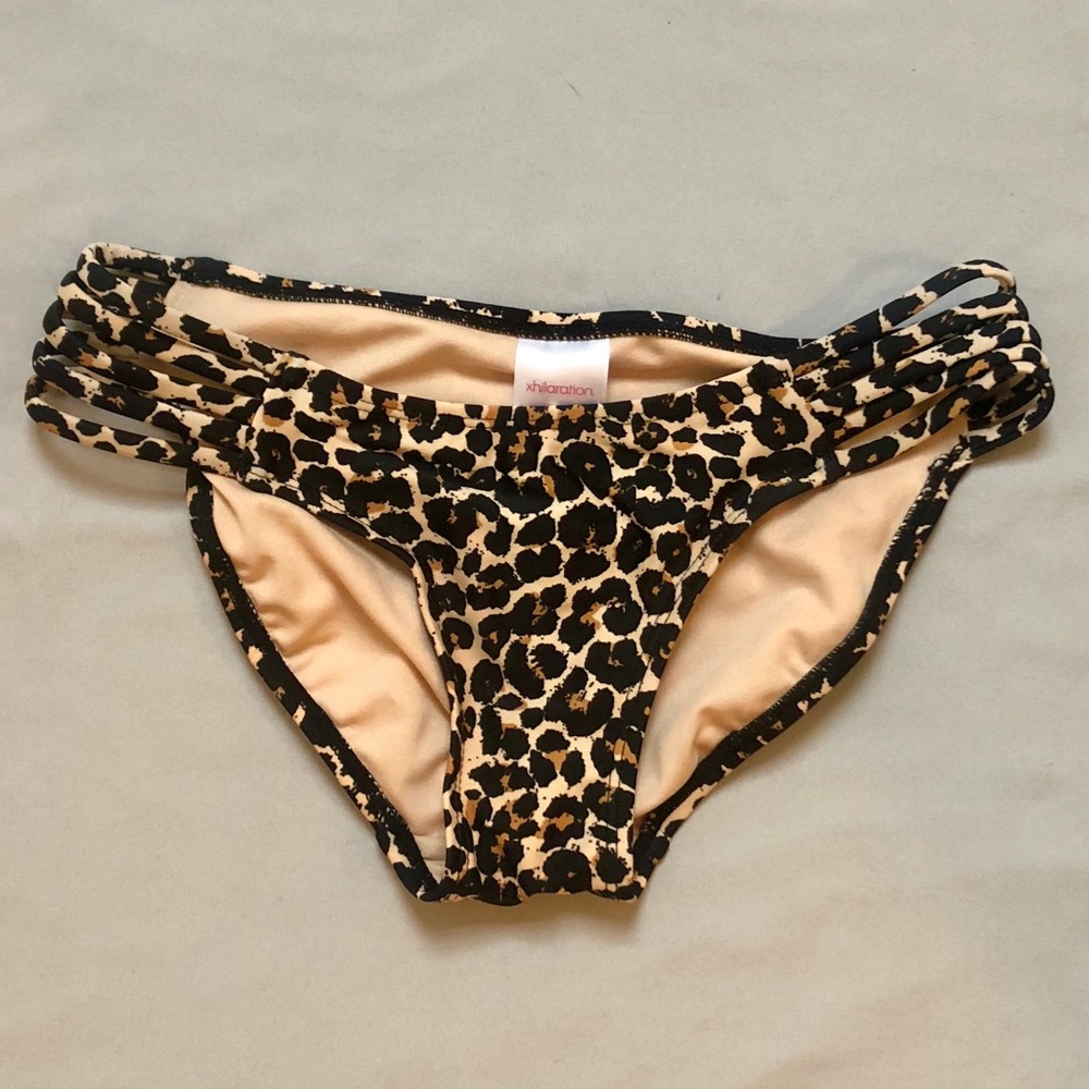 Strappy side cheetah print bikini bottoms